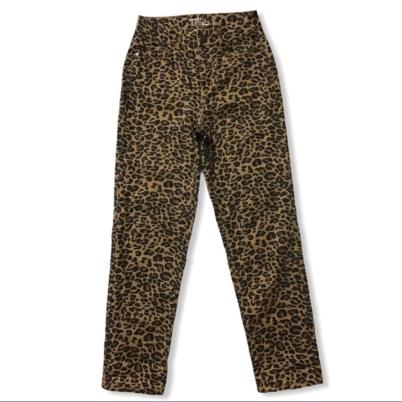 Time & Tru Leopard Hi Rise Straight Crop Jeans 2 - Picture 3 of 12